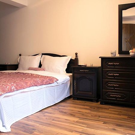 Apartament Mountain Life Buşteni Buitenkant foto